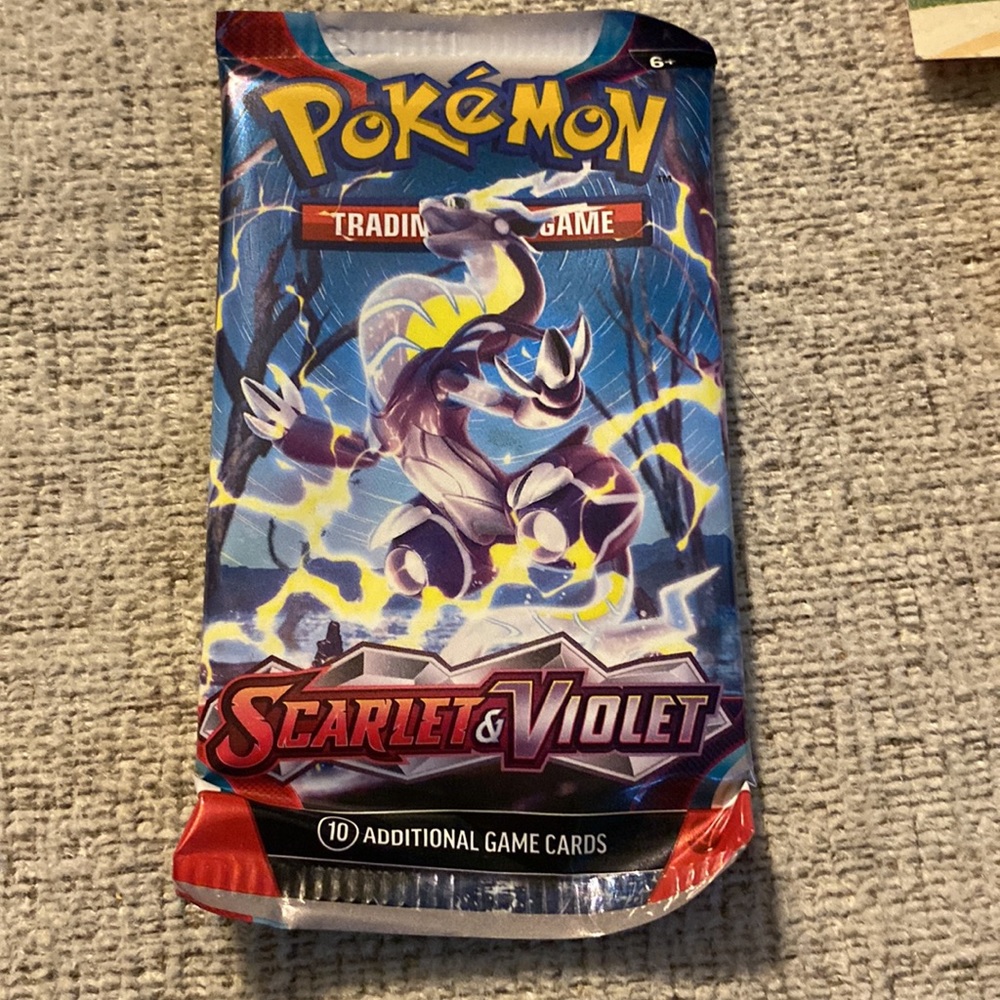Pokémon picachu friends tin. NWT - Picture 4 of 5
